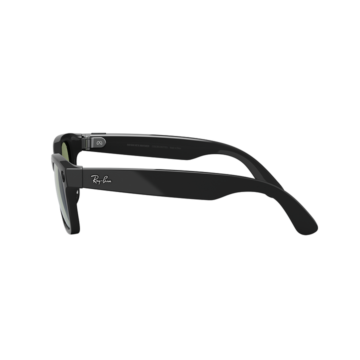 Ray-Ban Meta Wayfarer Clear to Green Trans Lenses Matte Black